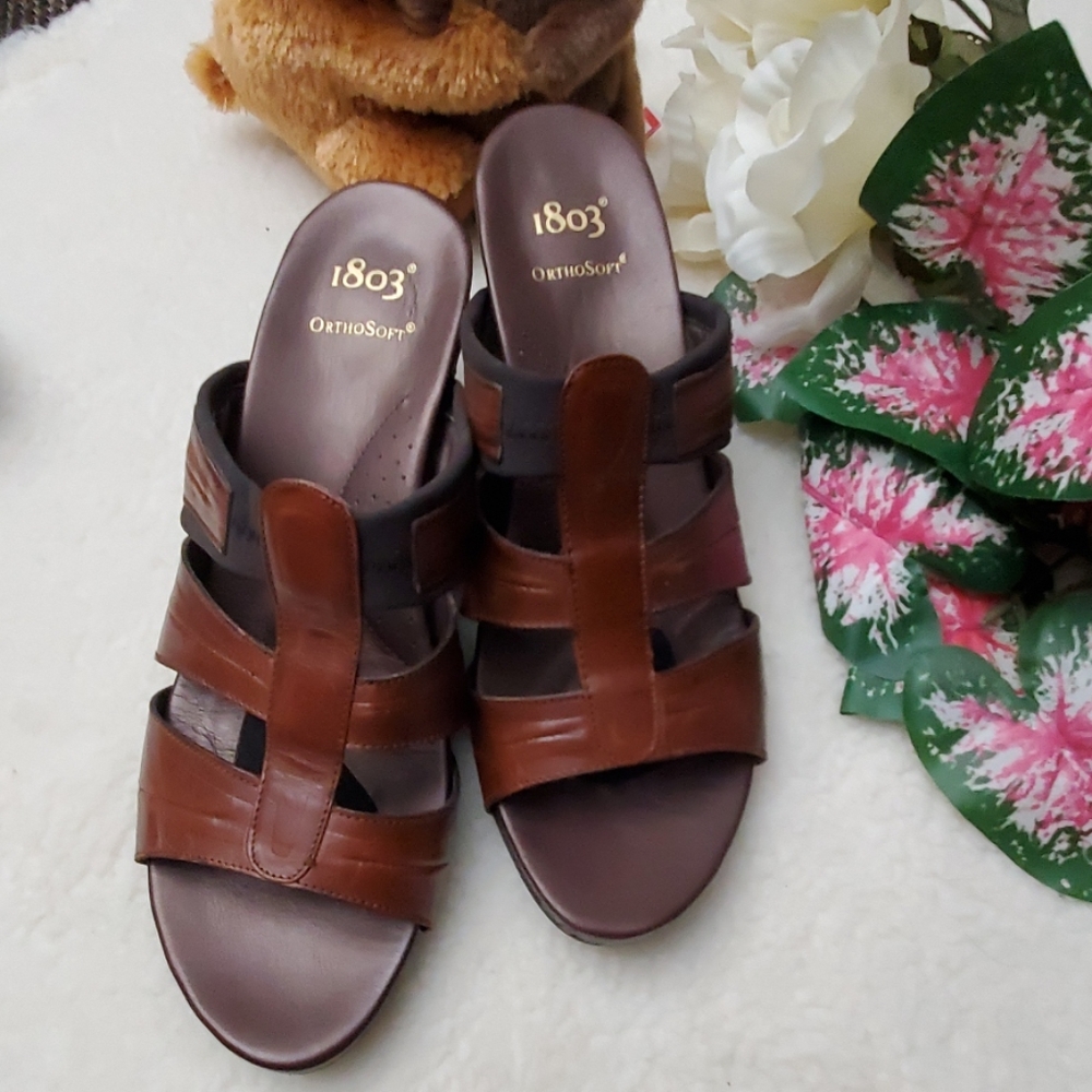 Orthosoft Wedge Sandals/slip-ons